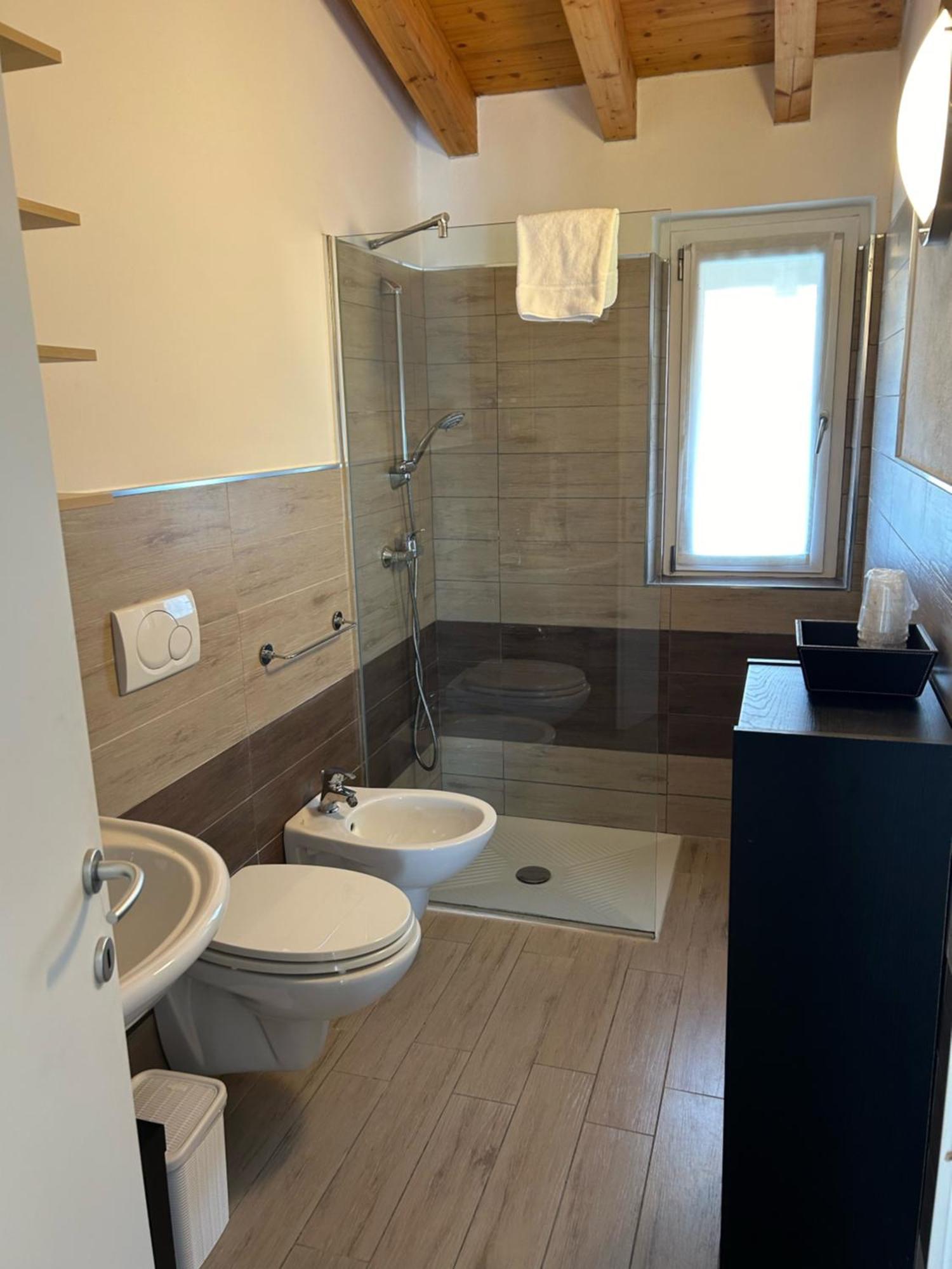Appartement Menaggio Down Town Extérieur photo